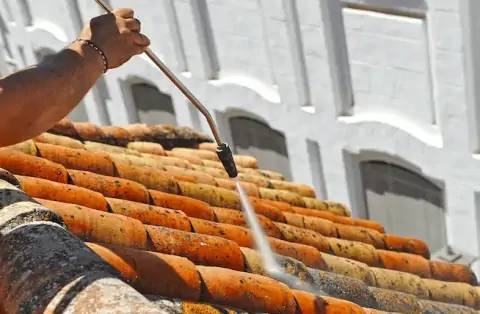 Nettoyage de toitures - Civrieux